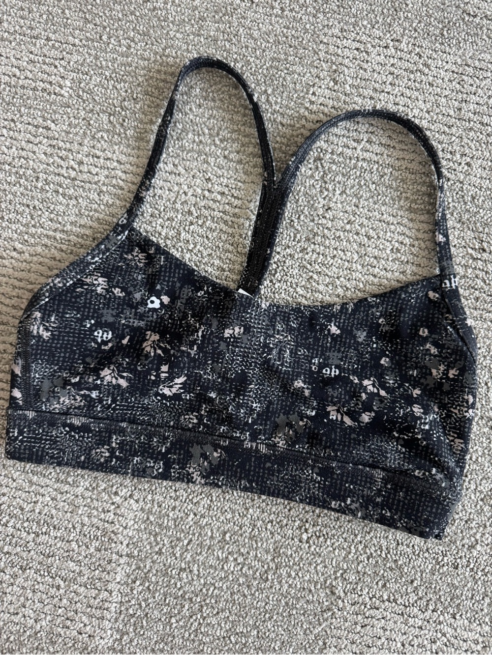 lululemon athletica Flow Y Bra Nulu